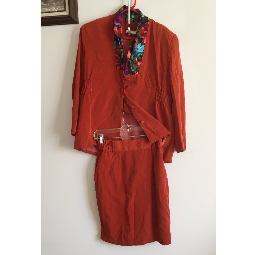 Fashion Blazer Suit & Skirt Set / Top size M~8, skirt 0~2